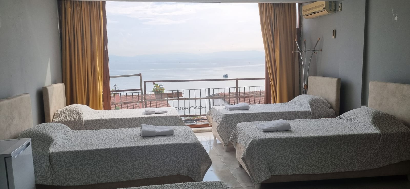 Deniz 2 Süit Oda Erkekler (Yatak 4)